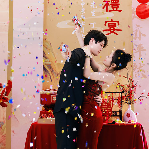 订婚拍照小道具领证登记结婚手拉横幅手持气氛礼花枪婚礼堵门摆拍 - 图2