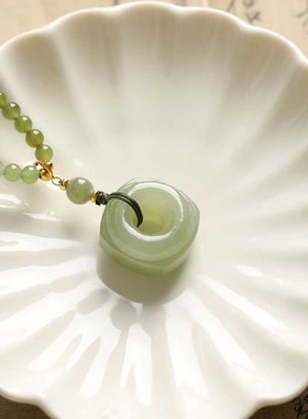 天然和田玉方圆平安扣吊坠精品原创搭配4mm珠扣子尺寸 20×11.5mm