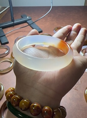 清仓捡漏天然高冰巴西玛瑙手镯 飘橙花圆条玉髓镯子 女款百搭正品