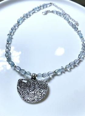 扇形贝母1928打标淡蓝色琉璃项链