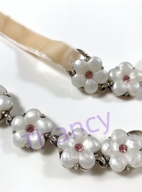 BJ粉嫩小花朵复古银颈链手链套装