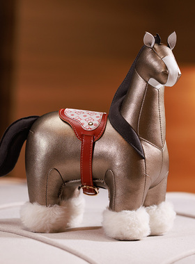 梵几家居×zuny 马年限定皮质桌面动物摆件吊饰新年礼物门档