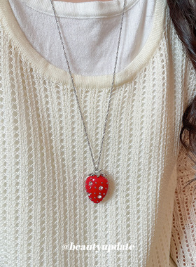 夏日多巴胺镶钻树脂草莓项链甜美