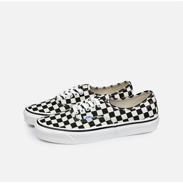 VANS/范斯官方正品男鞋 Authentic 安纳海姆低帮黑白棋盘格帆布鞋