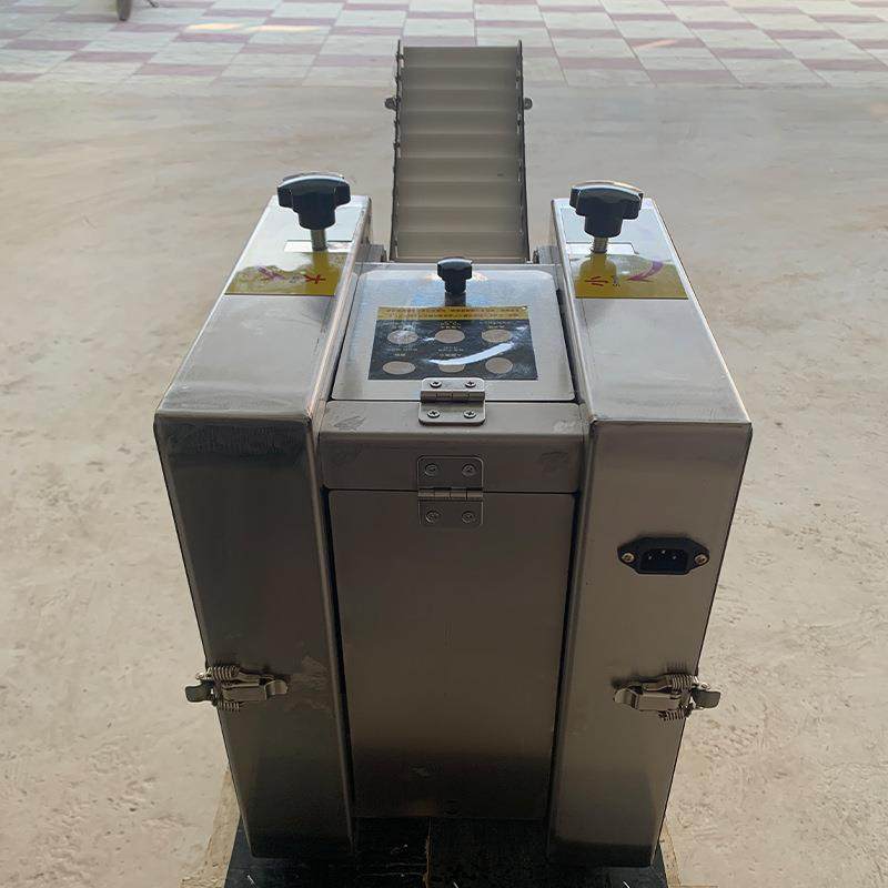 厂家供应全自动饺子皮机仿手工包子皮机小型商用馄饨烧麦压皮机,淘宝优惠券,粉丝福利购,淘宝优惠卷