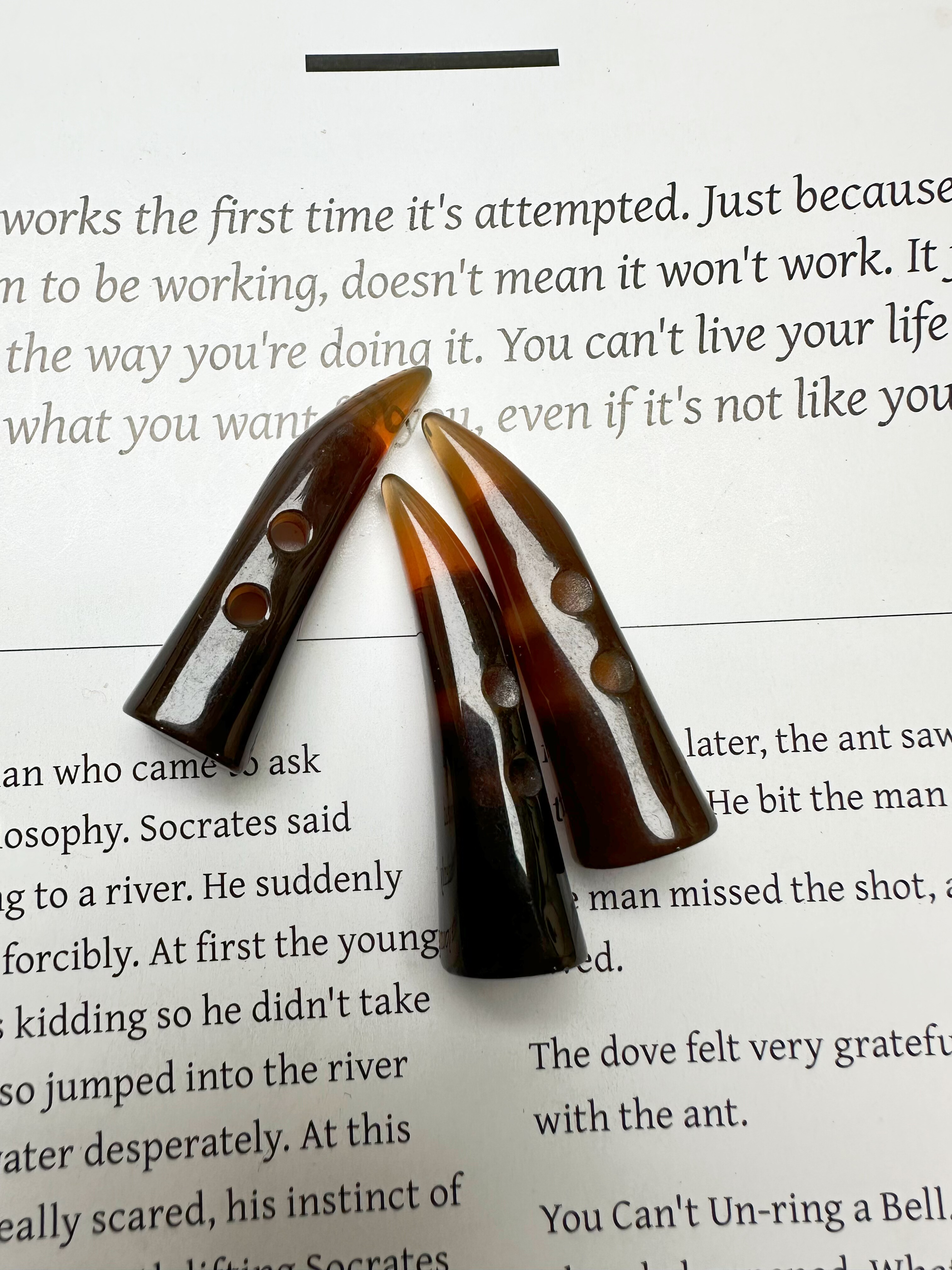 树脂花纹牛角扣女外套毛衣扣大衣风衣扣子双孔配件辅料对扣现货,淘宝优惠券,粉丝福利购,淘宝优惠卷