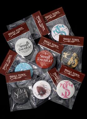 STK SmallTownKid 马口铁开瓶器啤酒起子磁吸冰箱贴徽章创意礼品