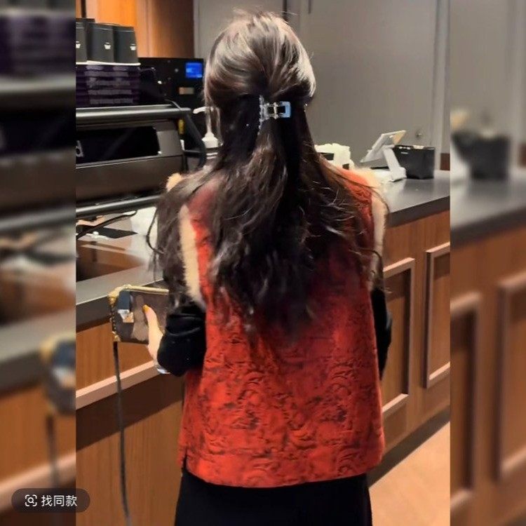 冬季新款新中式红色立领马甲女单排扣加厚保暖国风马甲拜年服外穿,淘宝优惠券,粉丝福利购,淘宝优惠卷