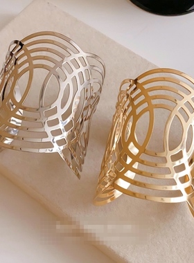 欧美金属银色臂环饰品女大臂辣妹金色网红手臂手镯新款配饰