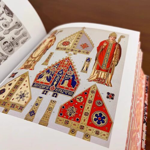【刷边精装】世界服饰艺术史古代到19世纪世界服饰史图典3000年人类时尚史手绘高清彩图法国民俗服装学者服饰艺术书设计师参考素材 - 图2