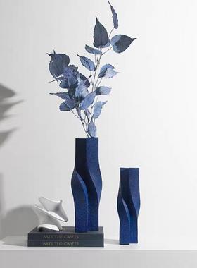 简约克莱茵蓝色扭曲花瓶客厅摆件样板间餐厅家居艺术软装饰品手工