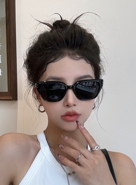 日本猫眼墨镜女款高级感显脸小2025新款方圆脸黑色复古欧美风太阳
