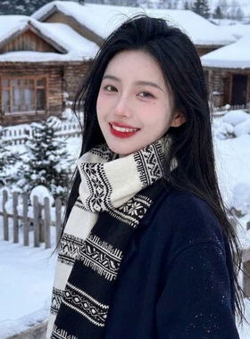 雪地拍照黑白围巾披肩外搭两用