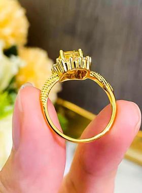 D色莫桑石黄钻小方糖戒指