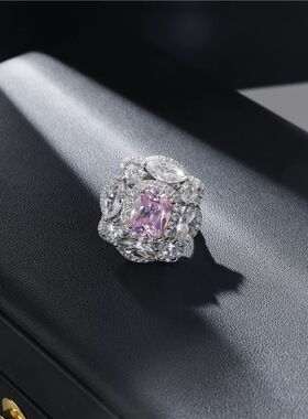 D色莫桑石大花朵2克拉轻奢