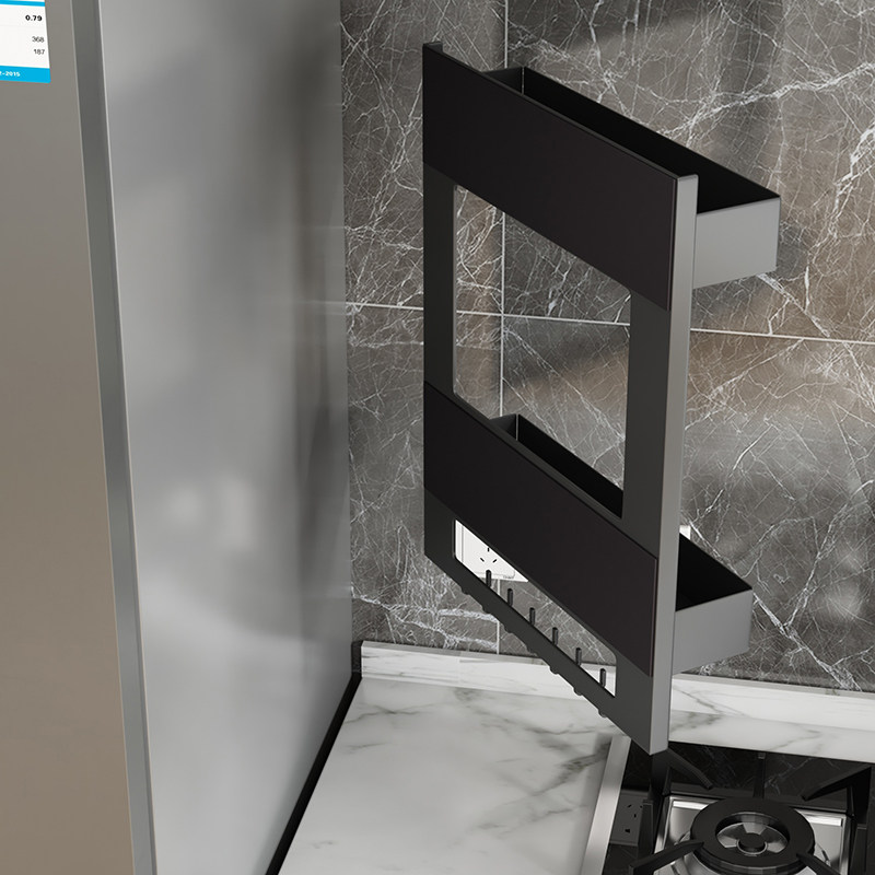 When the stove is bright, the carbon steel is light and luxurious. 1/2 is magnetic and convenient.