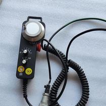 (Bargaining) JANEKER operates the handle pulse controller S2080W-100L5