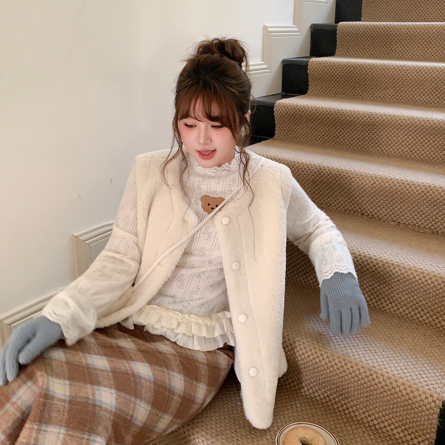 YUZI鱼子甜美少女感打底衫肌理感蕾丝花边复古可爱上衣大码女装,淘宝优惠券,粉丝福利购,淘宝优惠卷