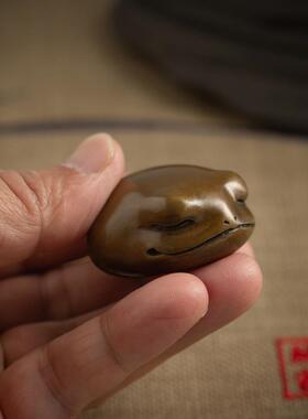 86M0金蟾手把件男士随身把玩青铜工艺品解压斑铜蟾蜍茶宠车载饰品