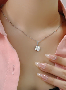 四叶草项链刘浩存徐栀同款陷入我们的热恋周边幸运草锁骨链定情款