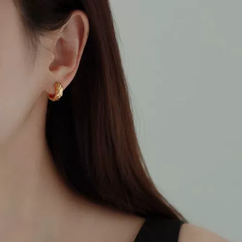 Маленькие изысканные серьги с ромбовидным узором, золотое металлическое кольцо