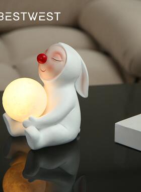 博西家居 可爱红鼻子兔娃娃床头小夜灯摆件家居客厅桌面树脂软装