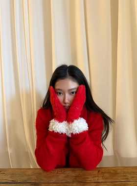 韩系圣诞红色毛绒绒纯色手套女士冬季可触屏加厚骑行防寒防风保暖