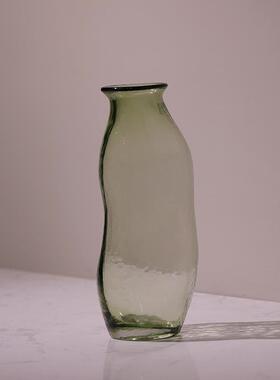 碧轩新品现代简约开口淡绿色不规则玻璃花瓶客厅装饰摆件