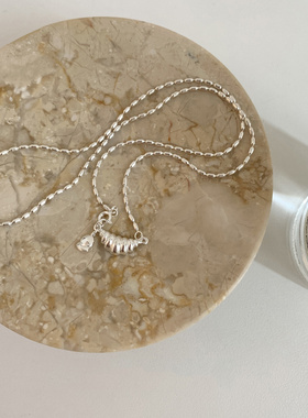 新款米粒牛角包项链时尚个性风小