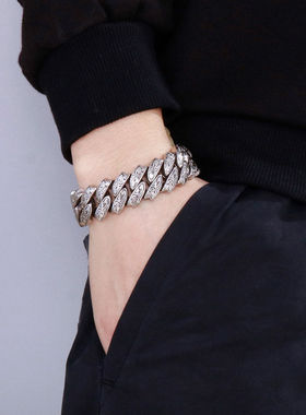 欧美霸气镀银手链男复古个性图腾花纹粗手腕饰品时尚潮流百搭手环