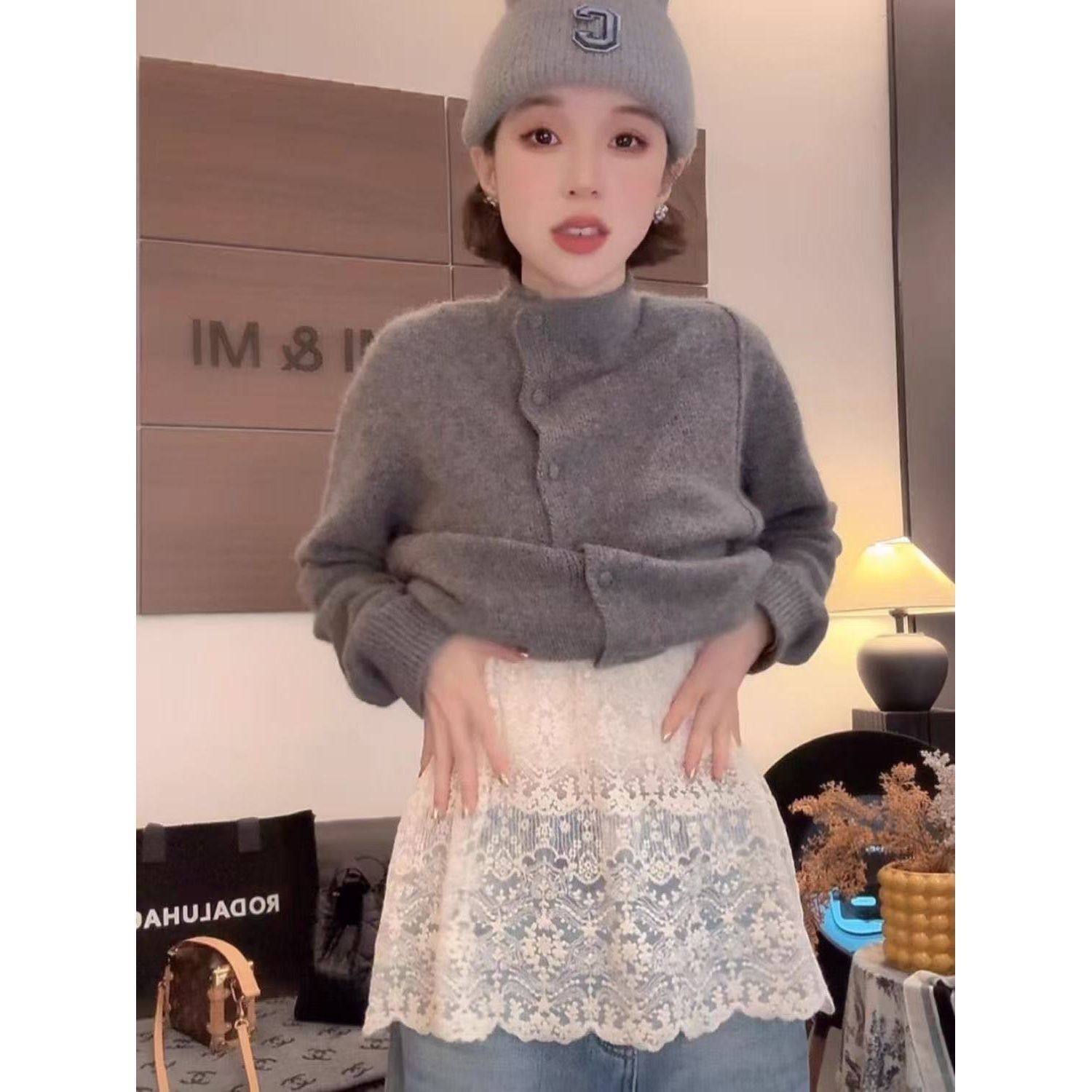 蕾丝背心女外穿无袖上衣宽松显瘦百搭打底衫网红爆款圆领气质优雅,淘宝优惠券,粉丝福利购,淘宝优惠卷