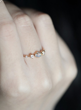 轻奢小众镶嵌防蛋白石澳石戒指女