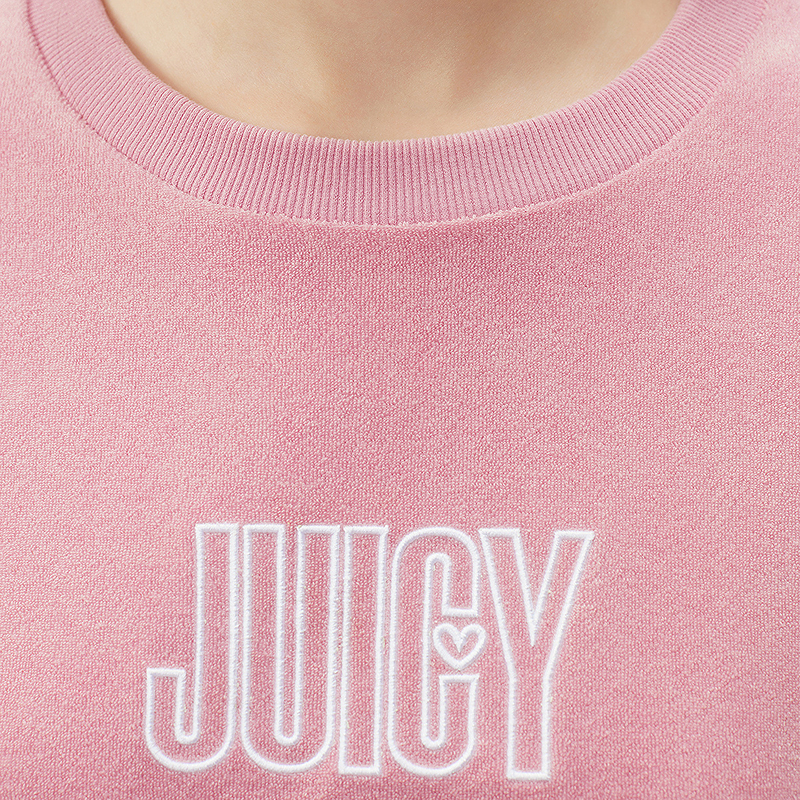 Juicy Couture橘滋2024早春穿搭新款草莓刺绣圆领毛巾布女式卫衣