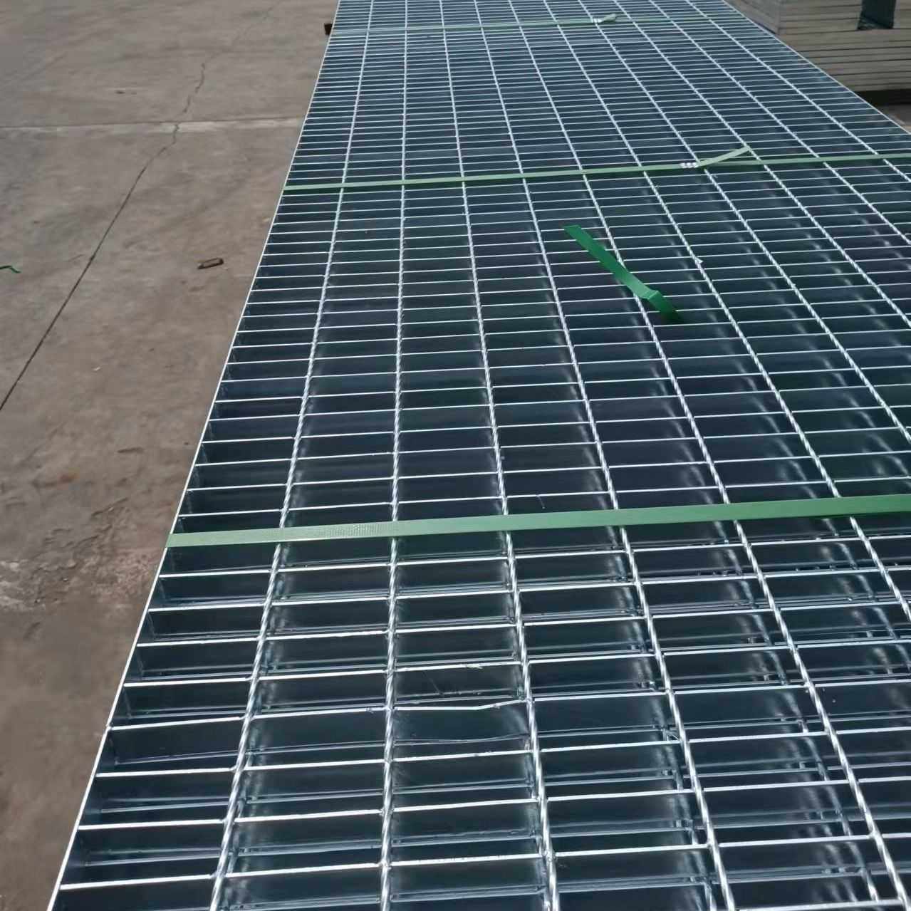 新款直销热镀锌钢格栅下水道排水沟地沟盖板洗车房地格栅楼梯踏板,淘宝优惠券,粉丝福利购,淘宝优惠卷
