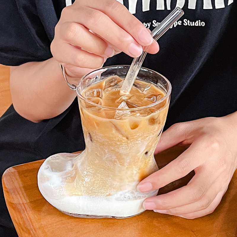ins风网红创意靴子玻璃杯透明个性果汁饮料啤酒杯潮流咖啡冷饮杯 - 图1