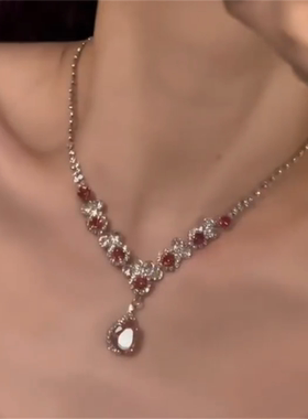 精致感水晶项链女轻奢