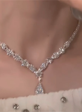 超闪水滴锆石项链耳环套装