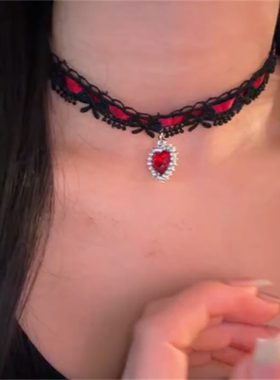 红色宝石蕾丝项链女款