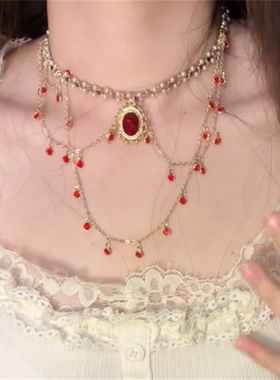 红色水滴锆石流苏项链