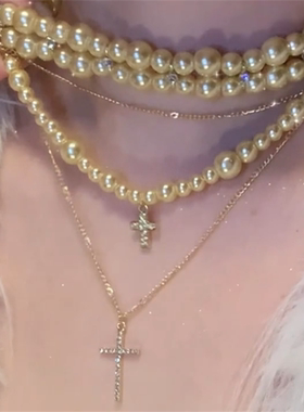 古典金色十字架珍珠项链