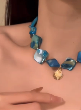 蓝色不规则碎石贝壳项链女