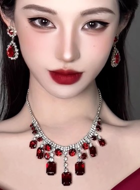 红色宝石水滴项链女款