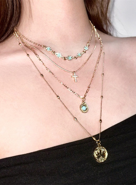 辣妹风金色十字架项链