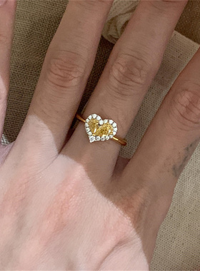 黄钻水滴锆石爱心形戒指女