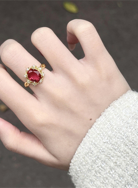 中古红色锆石戒指女款