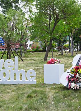 金属玻璃钢大提琴摆件婚庆道具户外公园装饰售楼别墅花园乐器雕塑