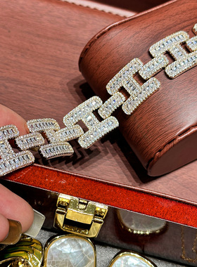 女性铜欧美四边形H字母时尚通勤