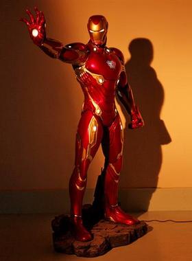 钢铁侠摆件大型漫威玻璃钢发光雕塑商场店铺影院卡通落地装饰模型