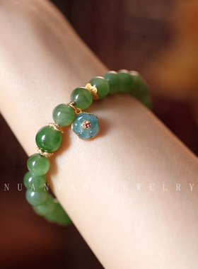 暖言天然和田玉花朵配饰手串