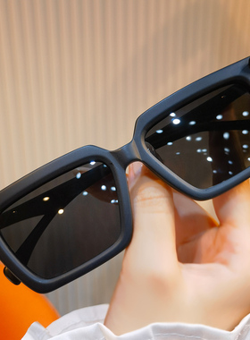 BULLE DE SAVON个性粗边框男女太阳眼镜防紫外线素颜百搭遮阳墨镜